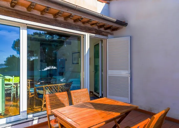 Il Mare Vicino * Портоферрайо